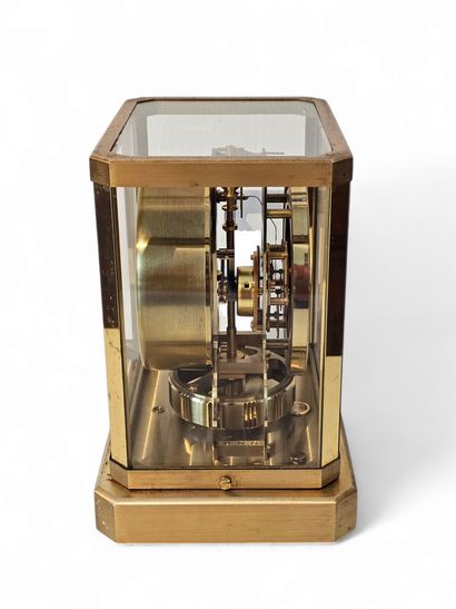 JAEGER LECOULTRE
ATMOS
Perpetual movement...