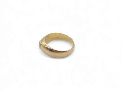 MODERN FRENCH WORK
Gold and platinum band...