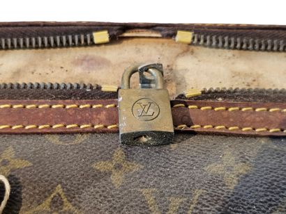 Louis VUITTON. Suitcase model 