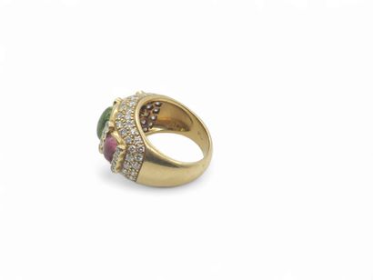 Half-jewel ring in 750° yellow gold set with...