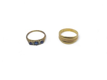 GOLD LOT comprising :
A 750° yellow gold...