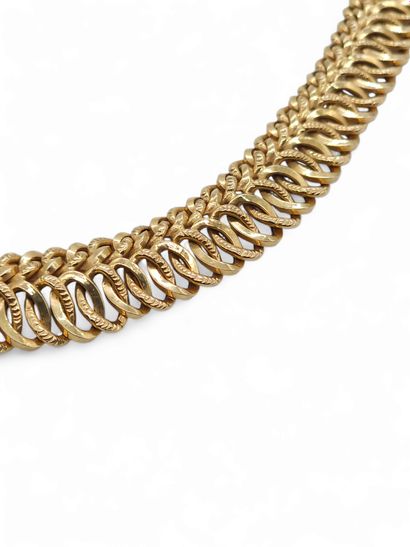 MODERN FRENCH WORK
Fancy mesh necklace in...