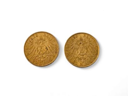 TWO 20 Mark gold coins 
Weight: 15.90 g