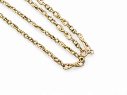 IMPORTANT long necklace in yellow gold 750°,...