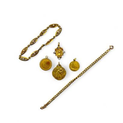 LOT OF 750° GOLD including : 
Four medals
Accidents...