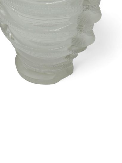 LALIQUE 1860-1945
Saint Marc model 
Pressed...