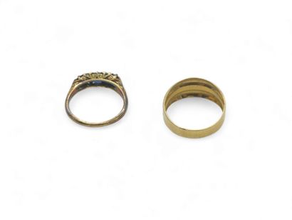 GOLD LOT comprising :
A 750° yellow gold...