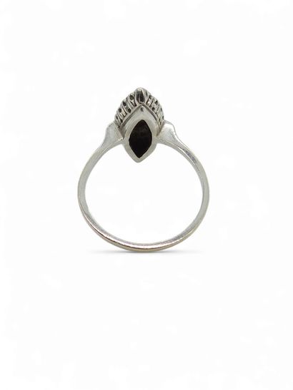 French WORK Xxeme siecle
750° white gold...