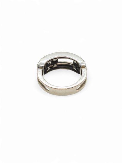 MESSIKA modèle Move
Bague en or gris 750°...