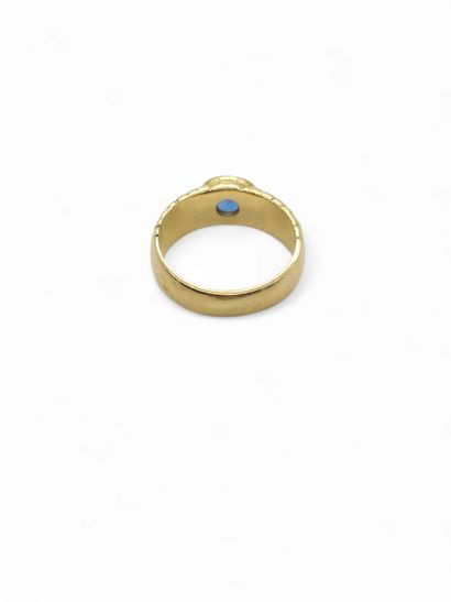 MODERN WORK
Half-groove ring in 750° yellow...