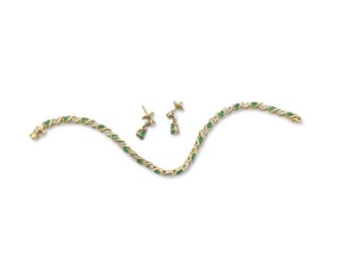 FRENCH WORK, 20th century
HALF-PARACLE in...