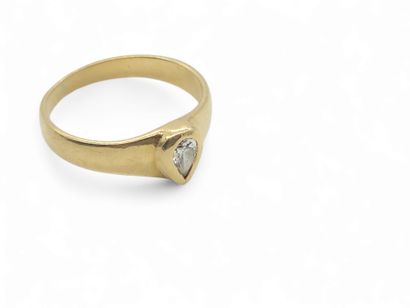 MODERN FRENCH WORK
RING in yellow gold 750°...