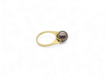 TRAVAIL Français
BAGUE en or jaune 750° ornée...