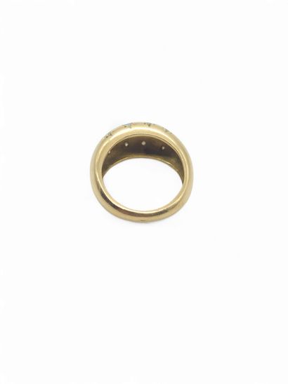 RING in yellow 750° set with star-set diamonds
Gross...
