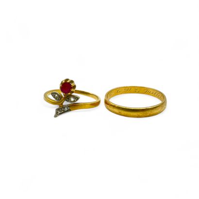 ALLIANCE in 750° yellow gold 
Weight : 2,58g
TDD...