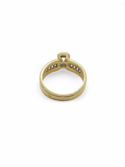 MODERN FRENCH WORK
RING in 750° yellow gold...