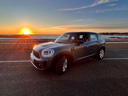 Mini Cooper Countryman Northwood finish estate...