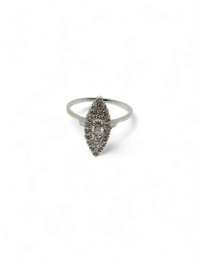 French WORK Xxeme siecle
750° white gold...
