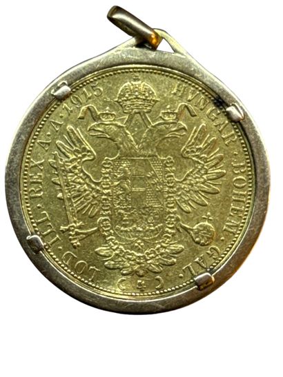 IMPORTANT pendant in 750° yellow gold adorned...