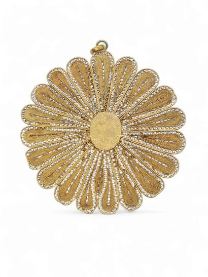African WORK
22kt gold PENDANT 
Weight :...
