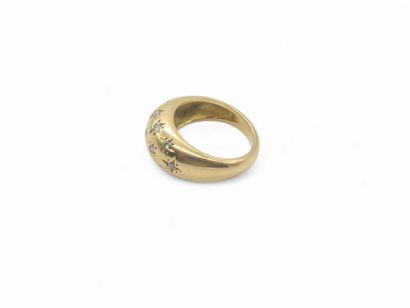 RING in yellow 750° set with star-set diamonds
Gross...