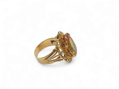 French WORK 
Cocktail ring in 750° yellow...