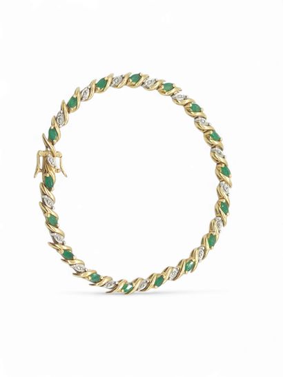 FRENCH WORK, 20th century
HALF-PARACLE in...