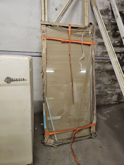Ensemble de fenetres en pvc, volets et une...