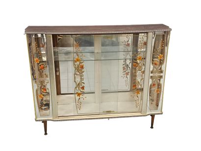 MEUBLE bar vitrine éclairante, deux vitres...