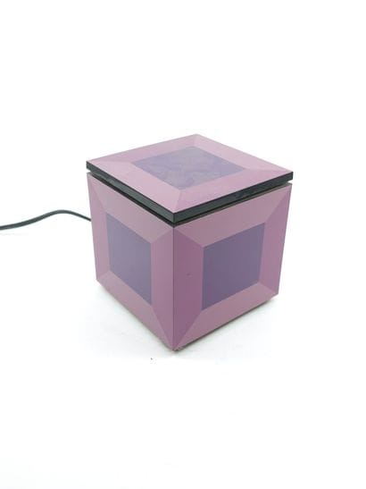 CUBE Oluce par Franco Bettonica 
Lampe de...