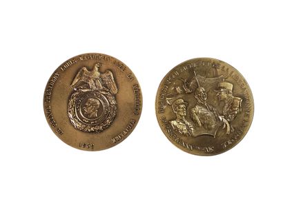 Deux medailles en bronze