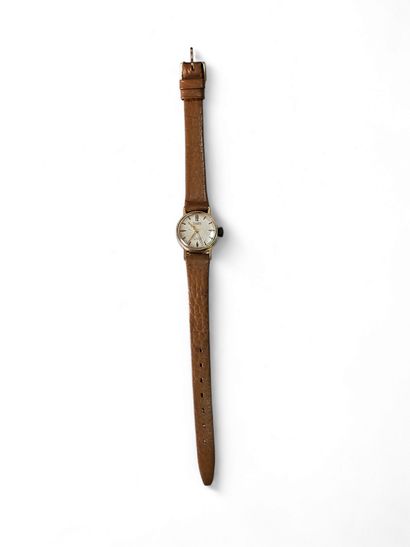ZENTRA 
Montre bracelet en cuir, boitier...