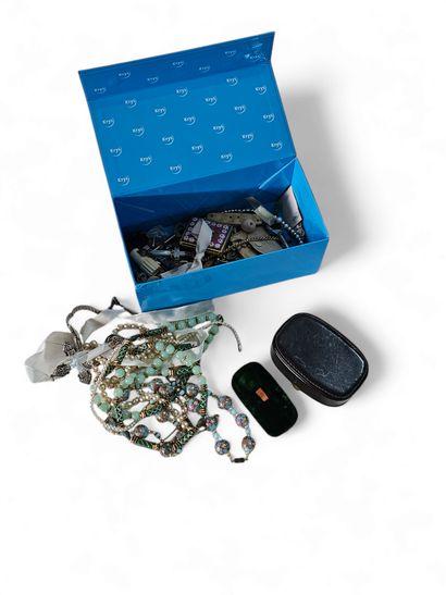 Ensemble de bijoux fantaisies