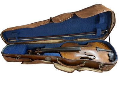 MIRECOURT
Violon d'etude avec archer dans...