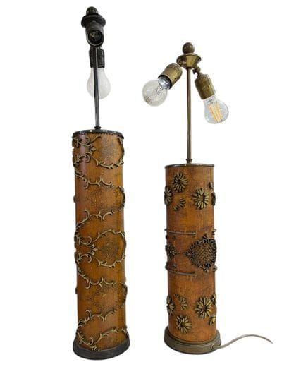 Travail asiatique 
Deux lampes en bois et...