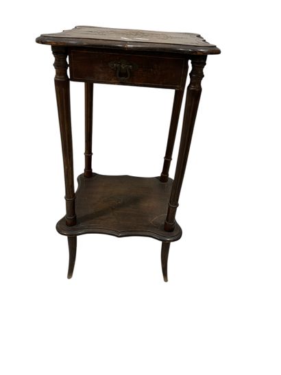 Table de chevet de style Louis XVI