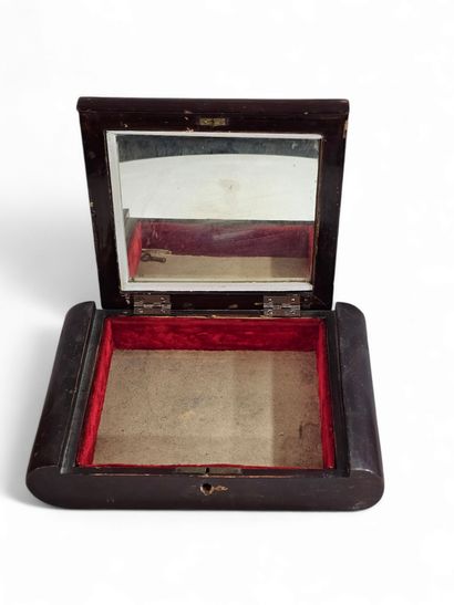 Travail exteme orient moderne 
Coffret en...