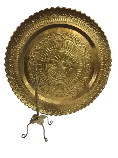 Grand plat en laiton
Support de necessaire...