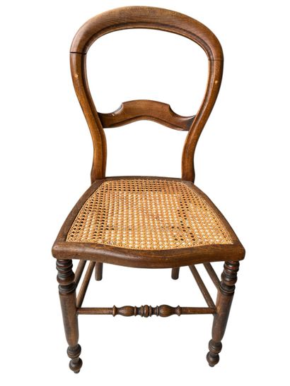 Ensemble de mobilier XIXème siècle comprenant
Un...