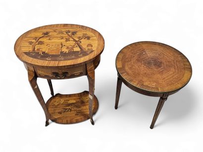 Petite travailleuse en bois et plaquage de...