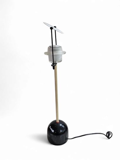 Lampe de bureau en métal et verre
protot...