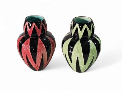 MONACO
Paire de vases en faïence vernissée,...