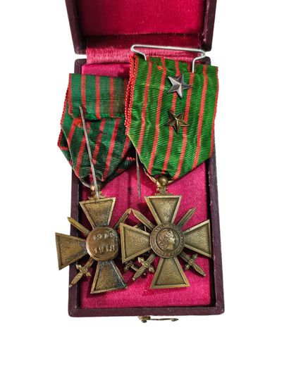 Deux croix de la premiere guerre mondiale
Medaille...