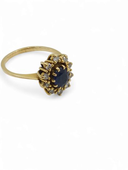 TRAVAIL Français 
BAGUE marguerite en or...