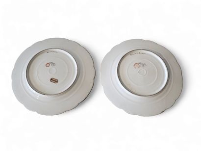 GENRE DE SEVRES
Deux assiettes fin du XIXe...