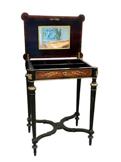 TRAVAIL NAPOLEON III
Travailleuse en marqueterie...