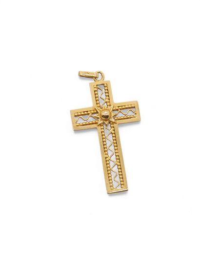 PENDENTIF croix en or jaune 750°
Poids :...