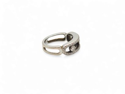 MESSIKA modèle Move
Bague en or gris 750°...