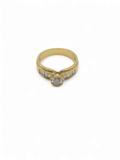 TRAVAIL Français MODERNE
BAGUE en or jaune...