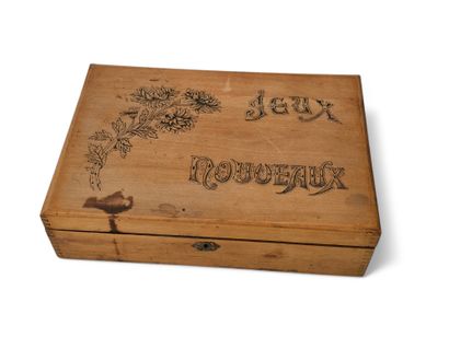 BOITE A JEUX DE CASSES TETE ET JEUX DE PATIENCE
Boites...
